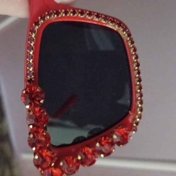 Sunglasses - Picture 2 of 3